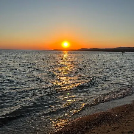 Paralia Homes Peaceful 2 Bedroom, Unit # 2 كريوبيجي