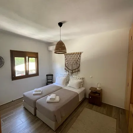 Paralia Homes Peaceful 2 Bedroom, Unit # 2 بيت للعطل *