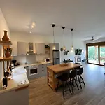 Σπίτι διακοπών Paralia Homes Peaceful 2 Bedroom, Unit # 2 *