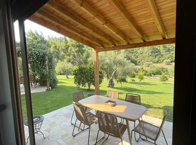 Paralia Homes Peaceful 2 Bedroom, Unit # 2 * Kriopigi