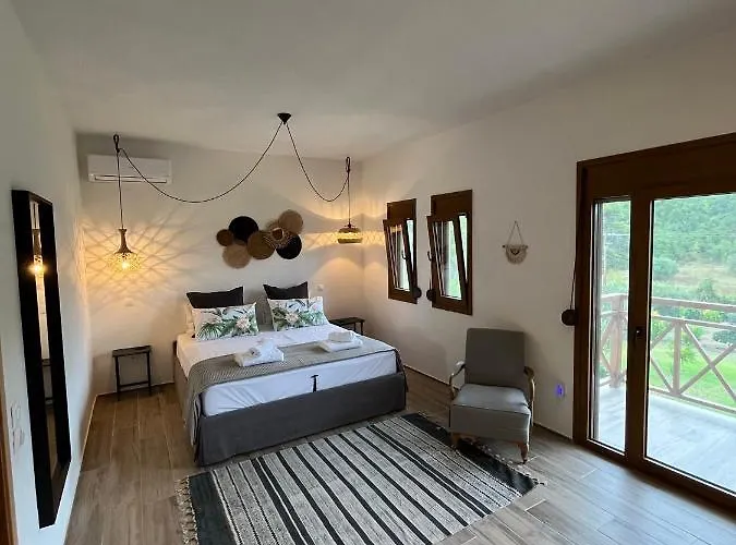 Paralia Homes Peaceful 2 Bedroom, Unit # 2 Tatil Evi Kriopigi