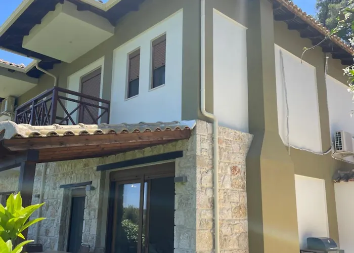 Paralia Homes Peaceful 2 Bedroom, Unit # 2 Tatil Evi Kriopigi