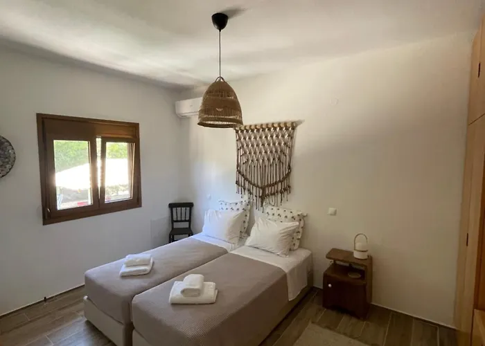 Paralia Homes Peaceful 2 Bedroom, Unit # 2 Tatil Evi *