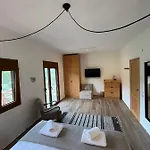 Paralia Homes Peaceful 2 Bedroom, Unit # 2 Hébergement de vacances