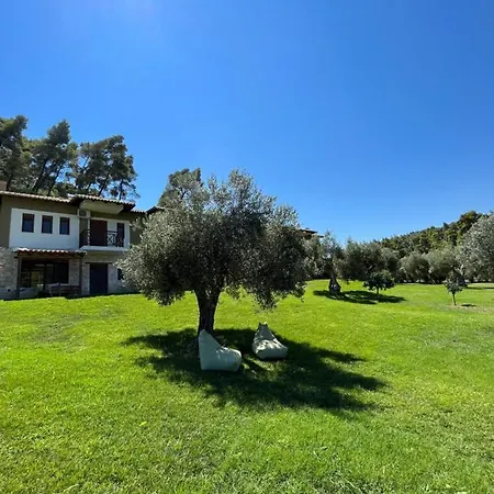 Paralia Homes Peaceful 2 Bedroom, Unit # 2 Vakantiehuis Kriopigi