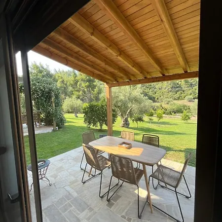 Paralia Homes Peaceful 2 Bedroom, Unit # 2 * Kriopigi