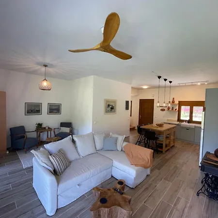 Paralia Homes Peaceful 2 Bedroom, Unit # 2 * Kriopigi