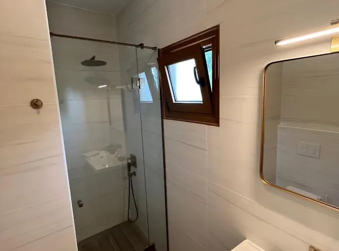 Paralia Homes Peaceful 2 Bedroom, Unit # 2 Κρυοπηγή