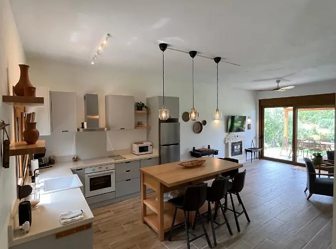 Paralia Homes Peaceful 2 Bedroom, Unit # 2 Σπίτι διακοπών Κρυοπηγή