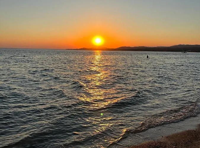 Paralia Homes Peaceful 2 Bedroom, Unit # 2 Κρυοπηγή