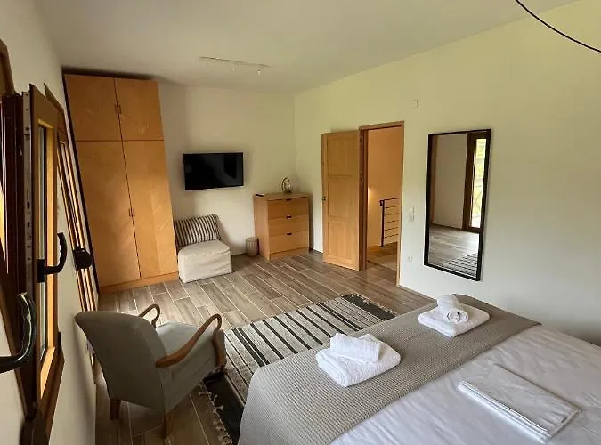 Paralia Homes Peaceful 2 Bedroom, Unit # 2