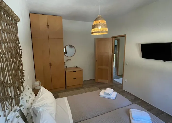 Paralia Homes Peaceful 2 Bedroom, Unit # 2 Σπίτι διακοπών Κρυοπηγή